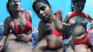 Desi MMS Girl Showing Boobs Sucking Dick